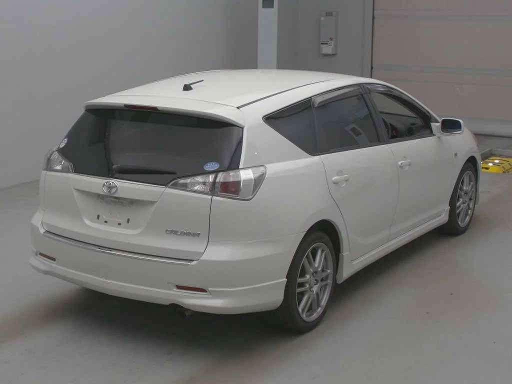Toyota Caldina  с аукциона в Японии