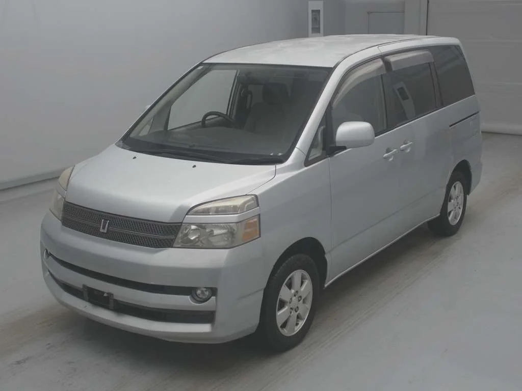 Toyota Voxy 2004