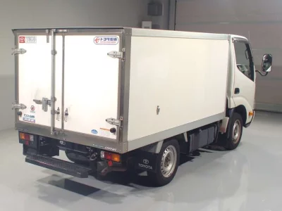 TOYOTA DYNA