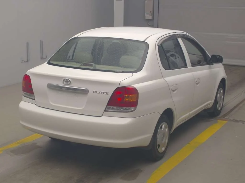 Toyota Platz  с аукциона в Японии