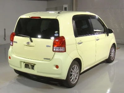 TOYOTA PORTE