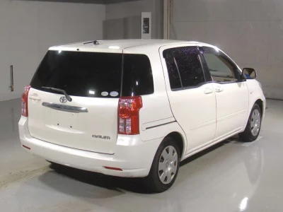 TOYOTA RAUM