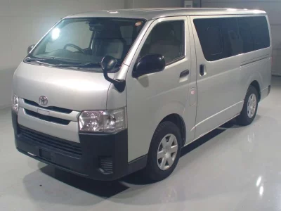 TOYOTA REGIUS VAN