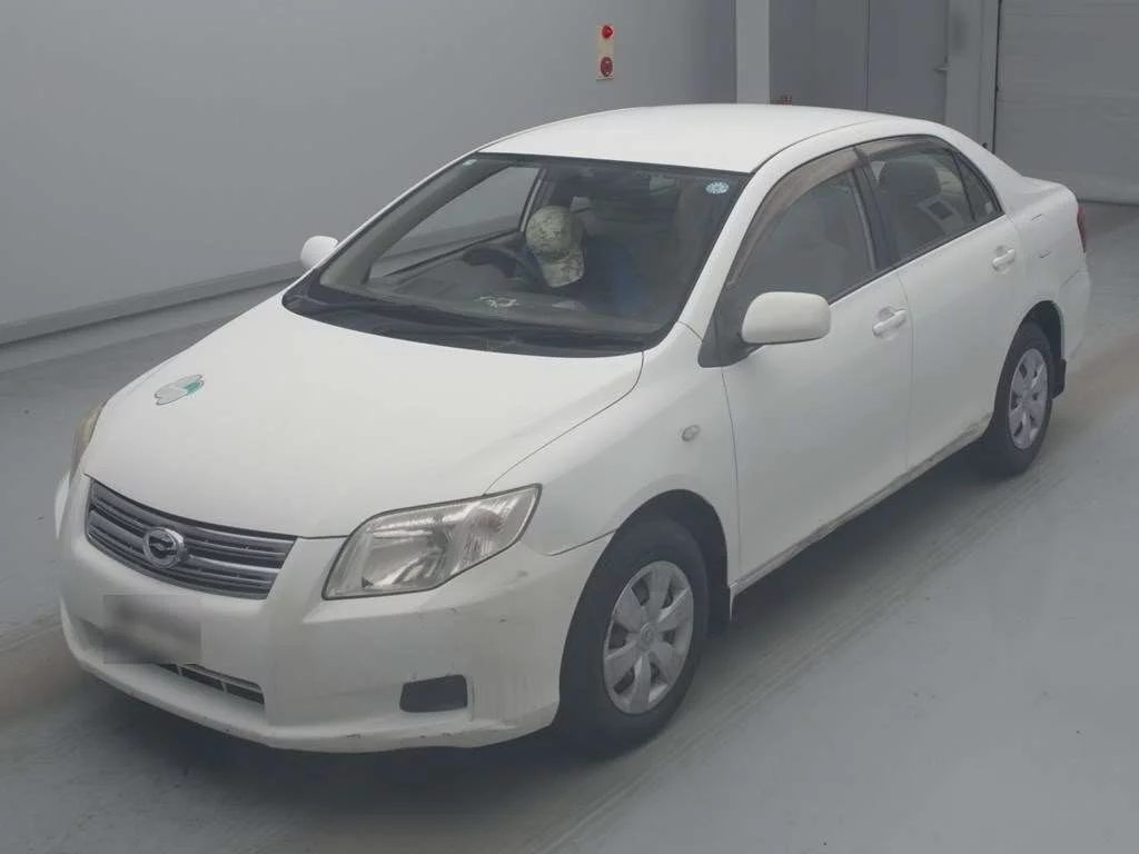 Toyota Corolla Axio  с аукциона в Японии