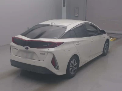 TOYOTA PRIUS PHV