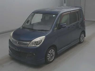 MITSUBISHI DELICA D2