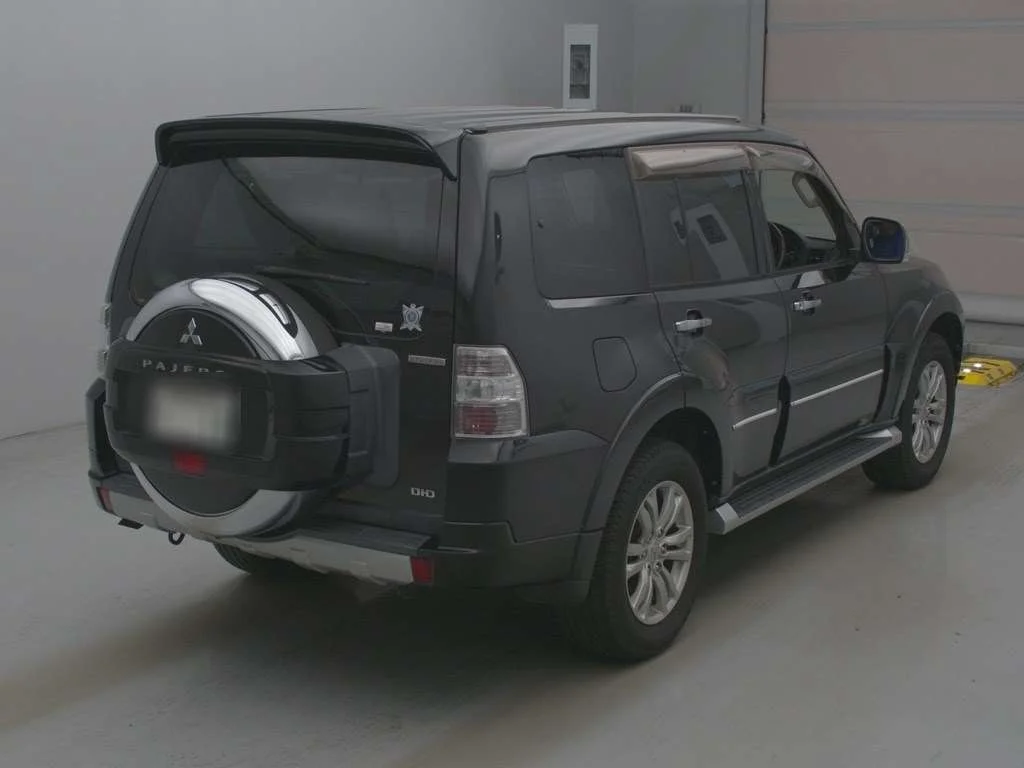 Mitsubishi Pajero  с аукциона в Японии