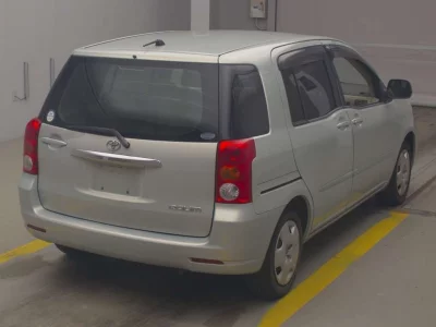 TOYOTA RAUM