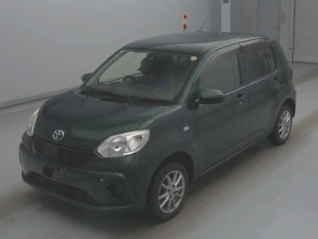 Toyota Passo  с аукциона в Японии