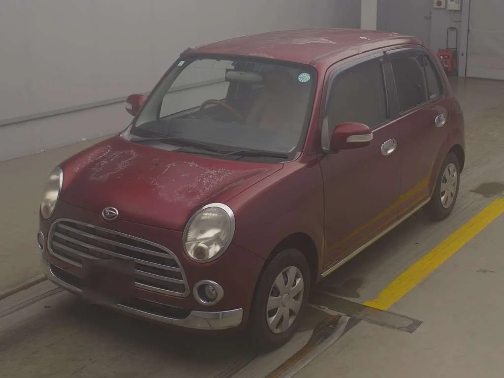 Daihatsu Mira  с аукциона в Японии