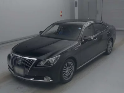 TOYOTA CROWN MAJESTA