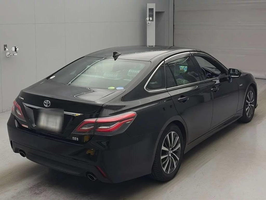 Toyota Crown 2019