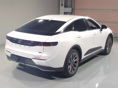 TOYOTA CROWN CROSSOVER