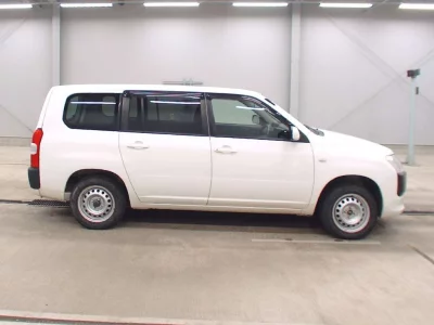 TOYOTA SUCCEED