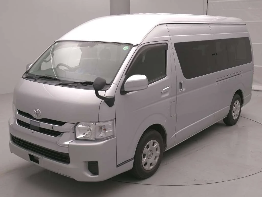 Toyota HiAce 2019