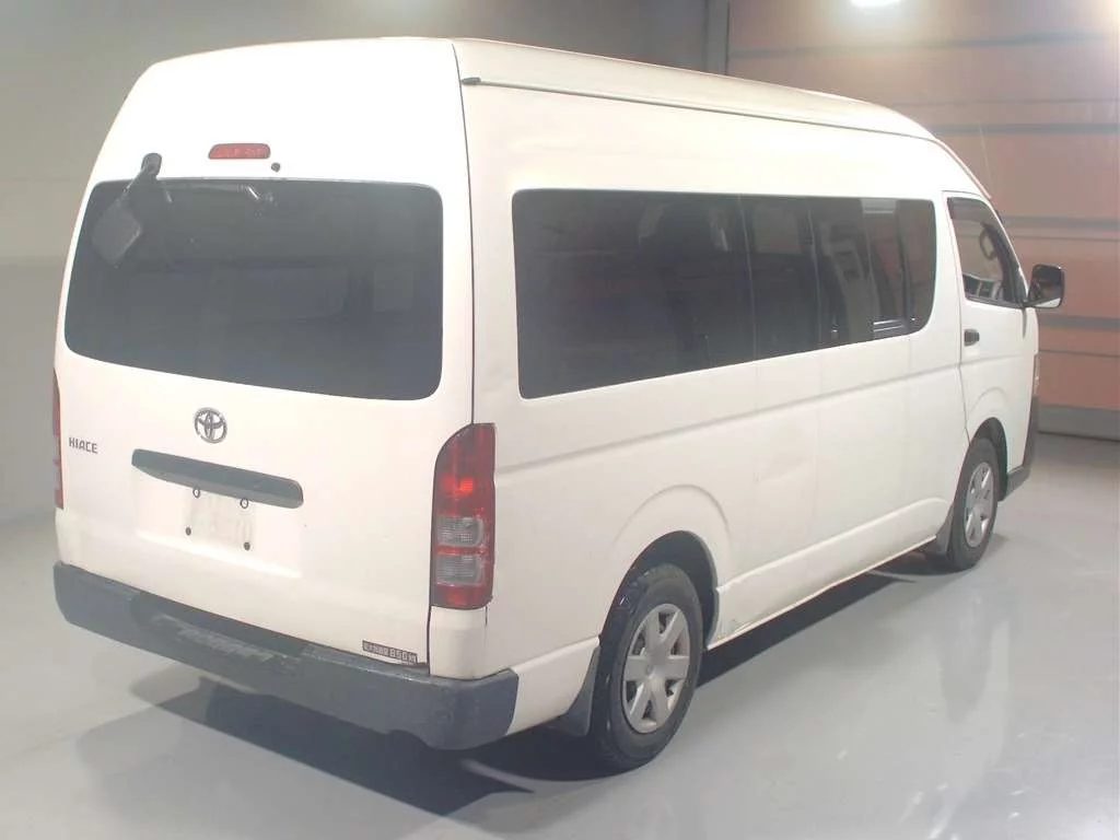 Toyota HiAce Van  с аукциона в Японии