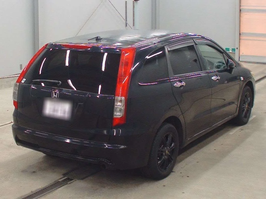 Honda Stream  с аукциона в Японии