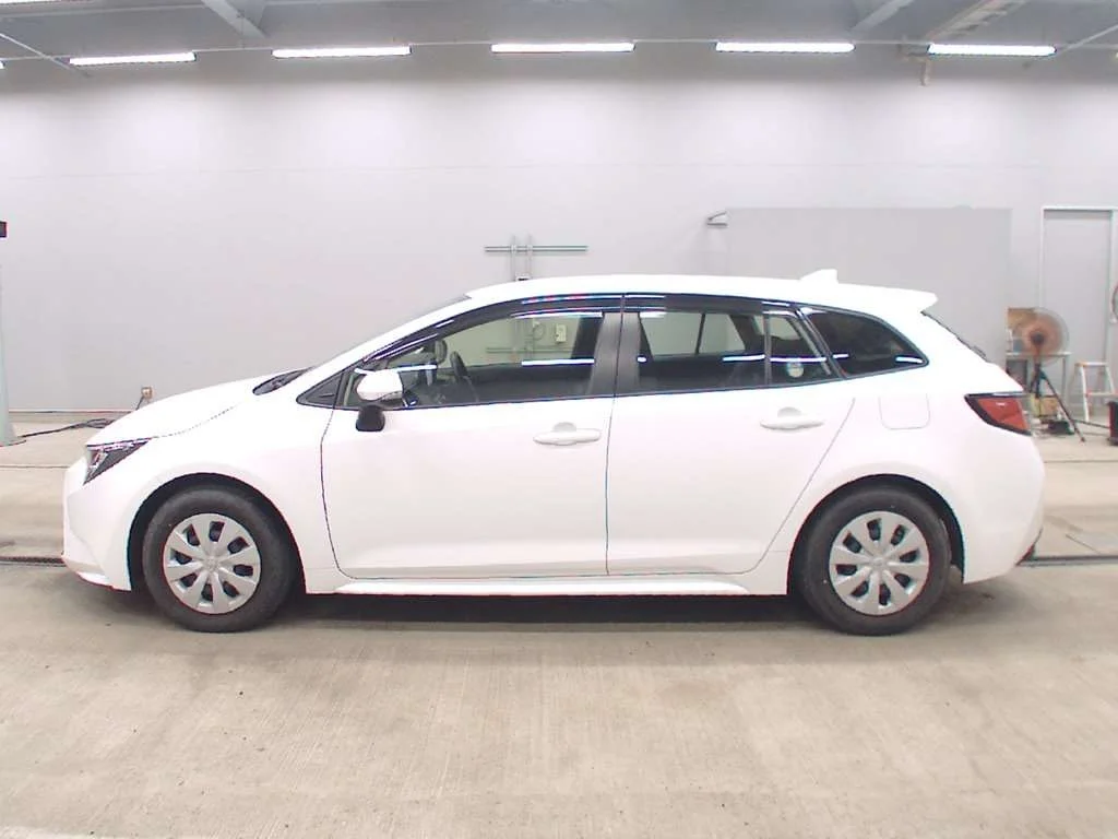 Toyota Corolla Touring  с аукциона в Японии