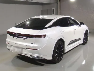 TOYOTA CROWN CROSSOVER
