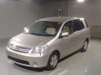 TOYOTA RAUM