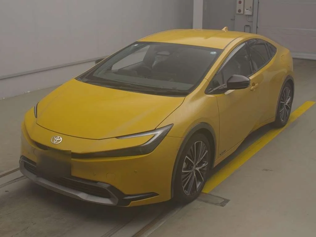 Toyota Prius  с аукциона в Японии