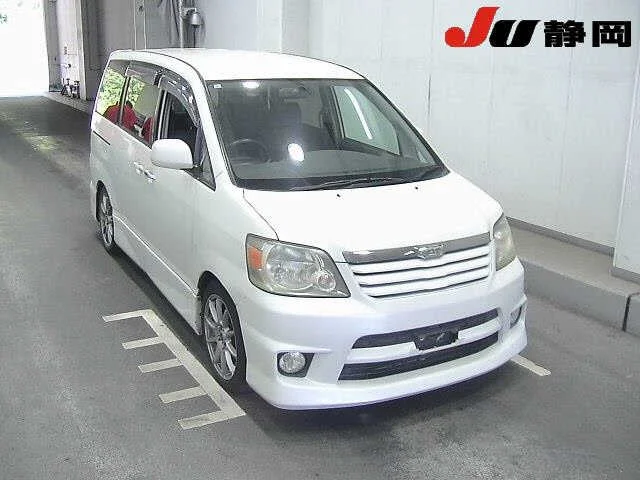 Toyota Noah 2002