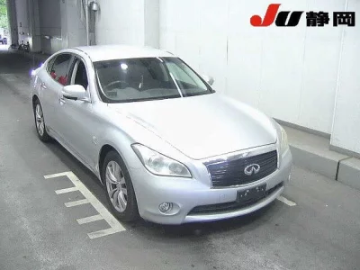 NISSAN FUGA