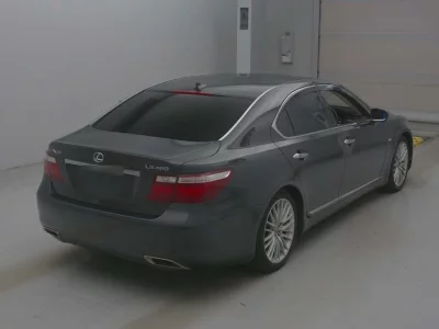 LEXUS LS