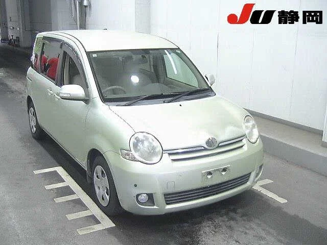 Toyota Sienta 2007