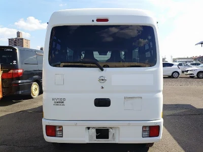 NISSAN CLIPPER VAN
