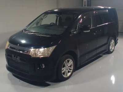 MITSUBISHI DELICA D5