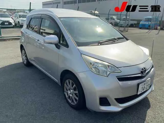 Toyota Ractis  с аукциона в Японии