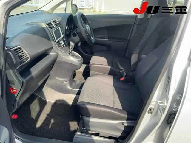 Toyota Ractis  с аукциона в Японии