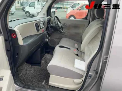 NISSAN CUBE 3