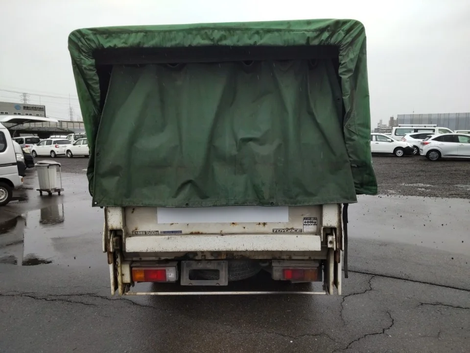 Toyota ToyoAce  с аукциона в Японии