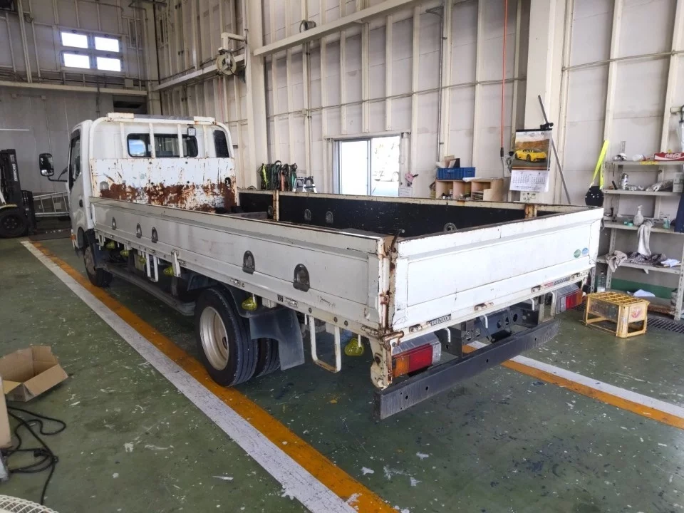 Hino Dutro  с аукциона в Японии
