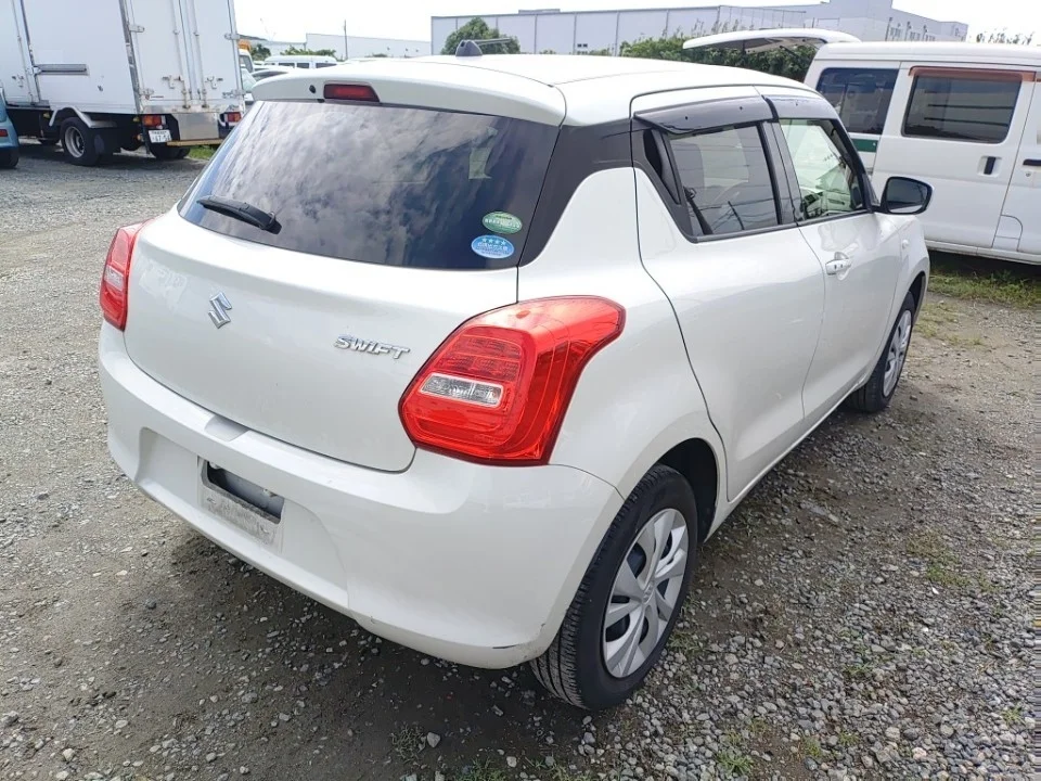 Suzuki Swift  с аукциона в Японии