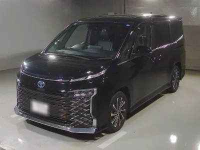 TOYOTA VOXY, 2023 — лот японского аукциона