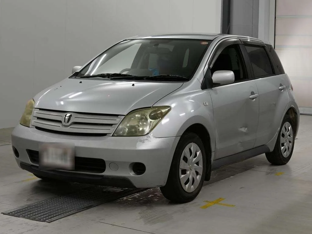 Toyota Ist 2004