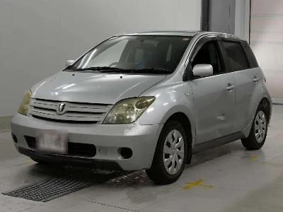 TOYOTA IST