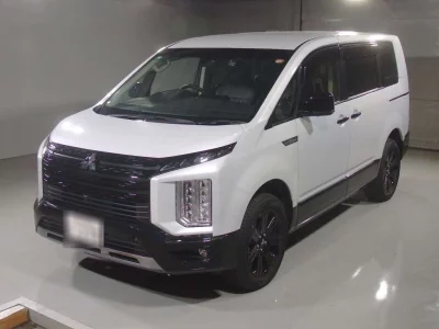 MITSUBISHI DELICA D5