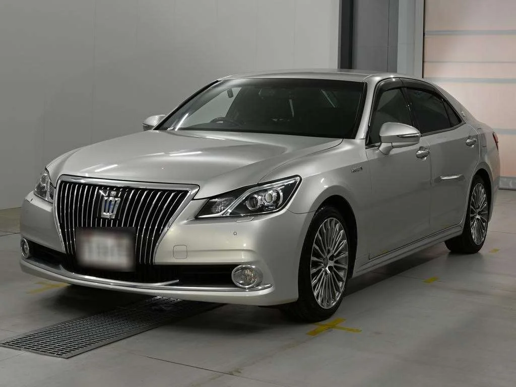 Toyota CROWN MAJESTA 2016