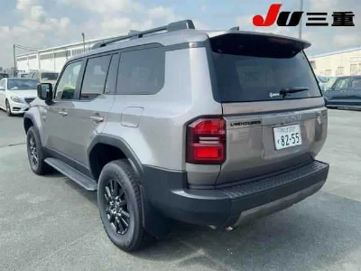 TOYOTA LAND CRUISER