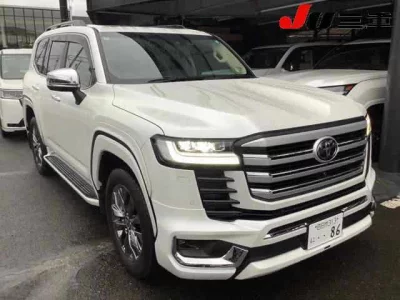 TOYOTA LAND CRUISER