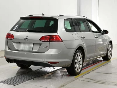 VOLKSWAGEN GOLF VARIANT