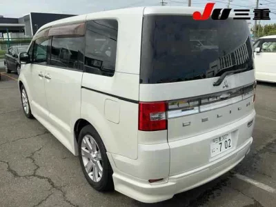MITSUBISHI DELICA D5