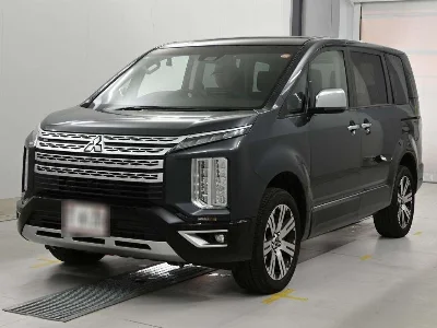 MITSUBISHI DELICA D5