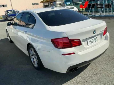 BMW 5 SERIES
