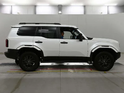 TOYOTA LAND CRUISER 250