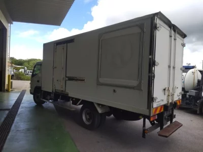 MITSUBISHI CANTER